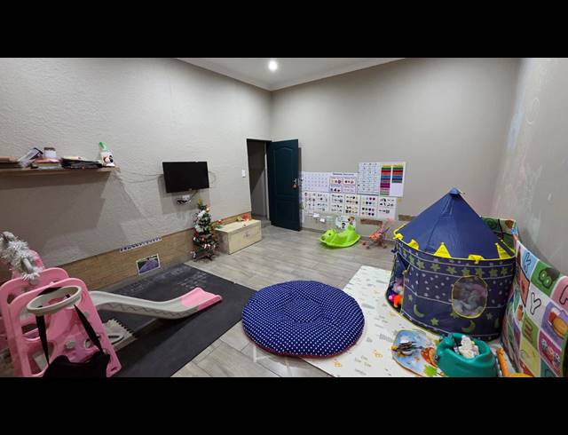 6 BEDROOM HOUSE FOR SALE IN SASOLBURG EXT 23